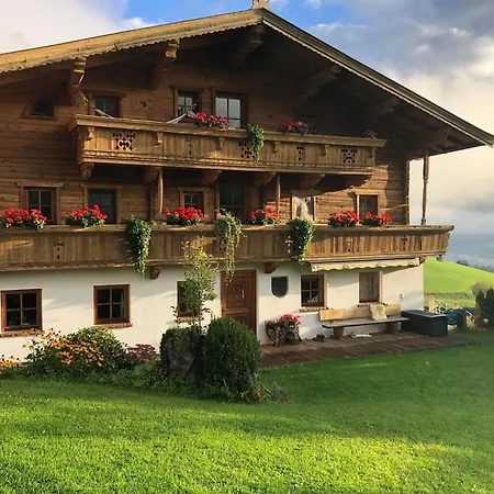 Bioberghof Rohr בית חווה *